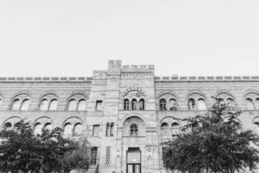 Black and white photo of Kaplan Hall.
