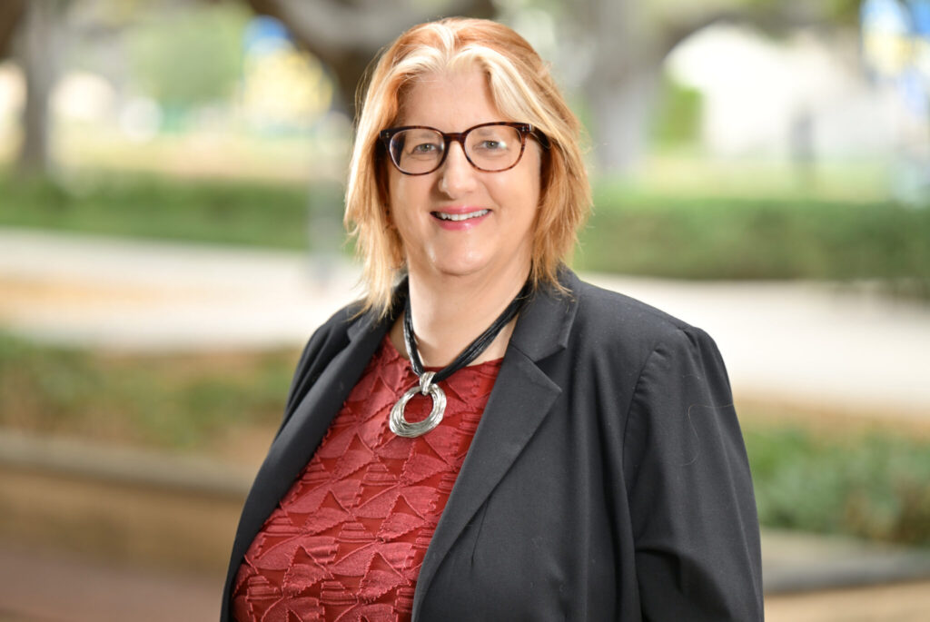 Photo of Stern.